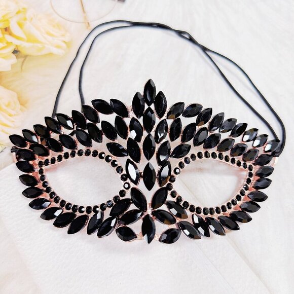 Gold masquerade mask, Black Crystal Mask, Masquerade ball mask, Party Mask - Picture 8 of 8